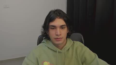 Snapshot of thiaan__ chatting on 03-11-25, 01:26 thiaan__ online show from 03-11-25, 01:26