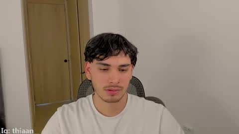 Snapshot of thiaan__ chatting on 10-25-25, 07:41 thiaan__ online show from 10-25-25, 07:41
