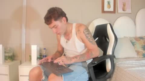 Thiago  online show from 03-24-26, 08:14