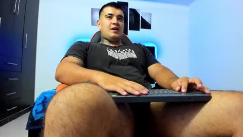 Snapshot of thiago_cp01 chatting on 09-14-25, 03:05 Thiago online show from 09-14-25, 03:05