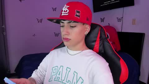 Thiago online show from 11-14-25, 01:54