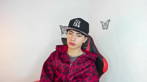 Thiago online show from 12-18-25, 09:32