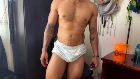 Snapshot of thiago_happy chatting on 04-22-26, 04:30 thiago_happy online show from 04-22-26, 04:30