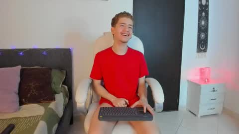 Manuel online show from 02-15-26, 03:25