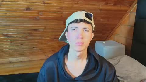 Snapshot of thiago_n_sam chatting on 11-06-25, 06:42 thiago_n_sam online show from 11-06-25, 06:42