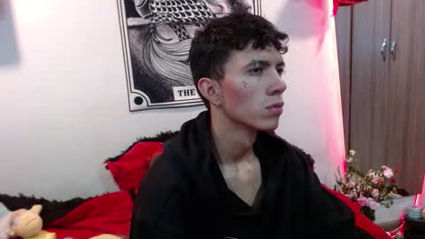 Snapshot of thiago_n_sam chatting on 12-16-25, 03:22 thiago_n_sam online show from 12-16-25, 03:22