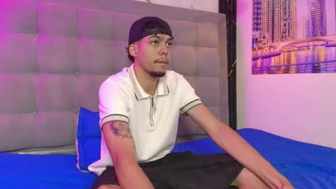 Snapshot of thiago_preston chatting on 05-24-26, 07:41 Thiago online show from 05-24-26, 07:41