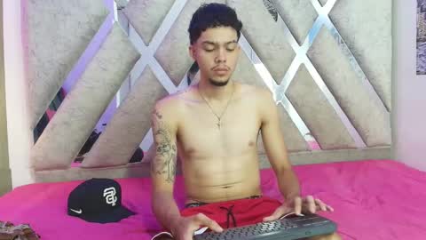 Snapshot of thiago_preston chatting on 05-29-26, 08:07 Thiago online show from 05-29-26, 08:07