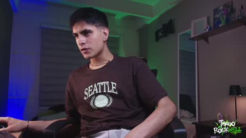 Snapshot of thiago_rockwell chatting on 02-08-25, 03:08 Thiago online show from 02-08-25, 03:08