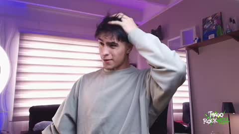 Snapshot of thiago_rockwell chatting on 03-04-25, 02:53 Thiago online show from 03-04-25, 02:53