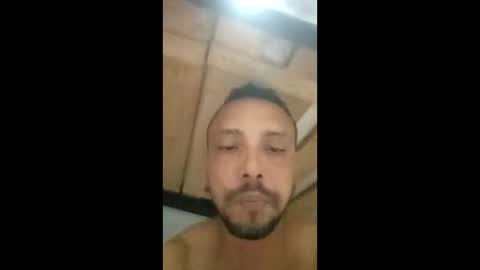 Snapshot of thiago_summers chatting on 05-13-26, 02:42 Thiago Summers online show from 05-13-26, 02:42