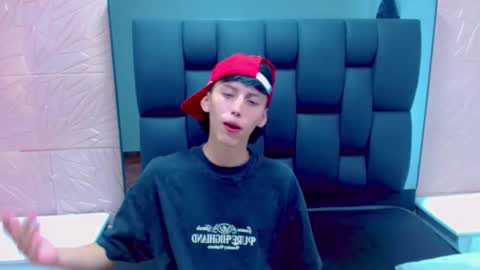 Snapshot of thiago_twink38 chatting on 01-14-26, 05:24 thiago_twink38 online show from 01-14-26, 05:24