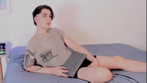 Thiago Winteer online show from 07-21-26, 05:43