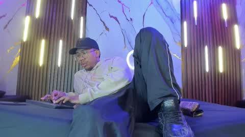 ThiagoBerry online show from 02-04-26, 10:32