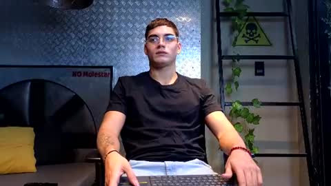 Thiago  online show from 07-30-26, 11:31