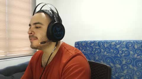 Thiago online show from 12-18-25, 07:09