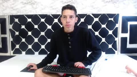 Snapshot of thiagos19 chatting on 05-28-26, 02:09 Thiago online show from 05-28-26, 02:09