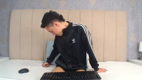 Snapshot of thiagos19 chatting on 06-02-26, 01:02 Thiago online show from 06-02-26, 01:02