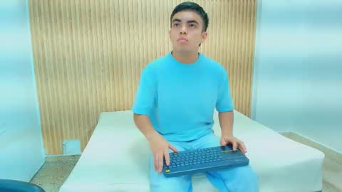 Thiam online show from 03-30-26, 09:05