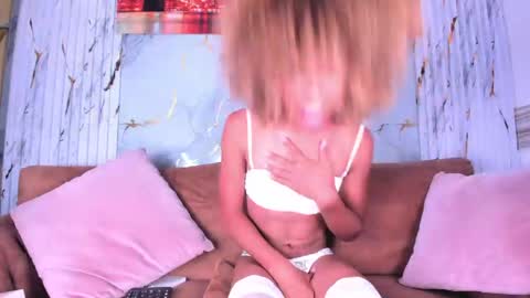 Snapshot of thiana_rogers chatting on 04-28-26, 08:58 Thiana Rogers online show from 04-28-26, 08:58
