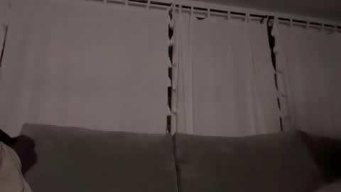 thiccbull12 online show from 04-30-26, 09:37