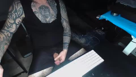 Snapshot of thicchogg chatting on 02-15-26, 07:16 thicchogg online show from 02-15-26, 07:16