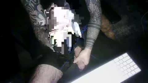 Snapshot of thicchogg chatting on 03-17-26, 01:10 thicchogg online show from 03-17-26, 01:10