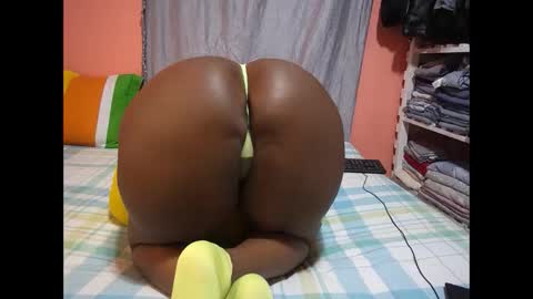 Snapshot of thick_sweet_ass chatting on 02-03-25, 06:45 thick_sweet_ass online show from 02-03-25, 06:45