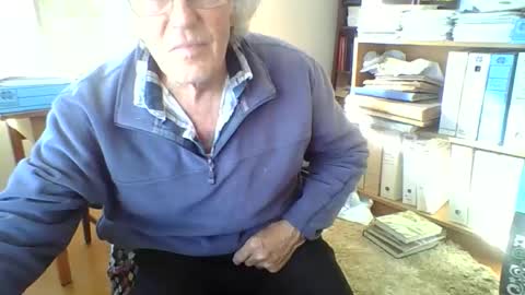 Snapshot of thickcockat71 chatting on 06-11-26, 12:19 Thickcockat71 online show from 06-11-26, 12:19