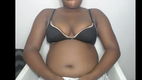 Snapshot of thickebonny7 chatting on 03-21-26, 09:14 thickebonny7 online show from 03-21-26, 09:14