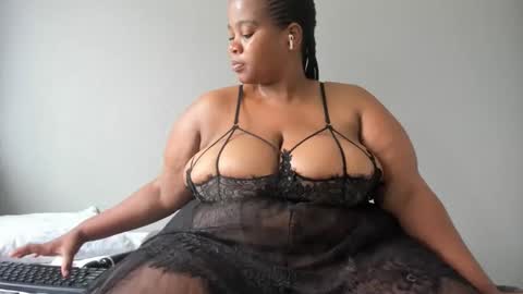 thickleeyanax online show from 02-09-25, 09:16