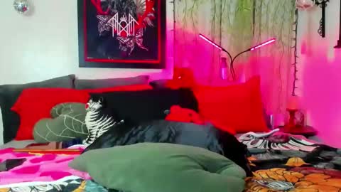 Snapshot of thickneyaadams chatting on 02-26-26, 04:55 thickneyaadams online show from 02-26-26, 04:55