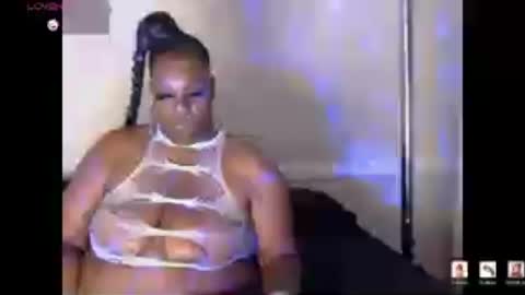 Snapshot of thickumzz41 chatting on 08-01-26, 11:03 Thickumzz41 online show from 08-01-26, 11:03
