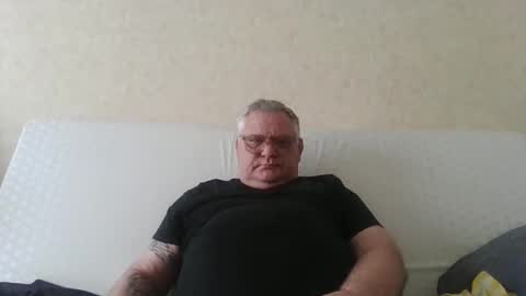 Snapshot of thierrysymp chatting on 05-09-26, 04:56 Thierrysymp online show from 05-09-26, 04:56