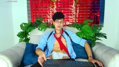 Thiago Saenzz online show from 02-28-26, 03:13