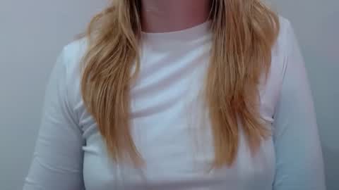 sara online show from 10-17-25, 02:37