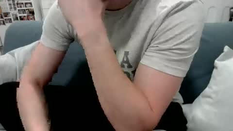 Snapshot of thinboy2 chatting on 12-04-25, 06:38 Thinboy2 online show from 12-04-25, 06:38