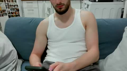 Snapshot of thinboy2 chatting on 01-08-26, 04:31 Thinboy2 online show from 01-08-26, 04:31