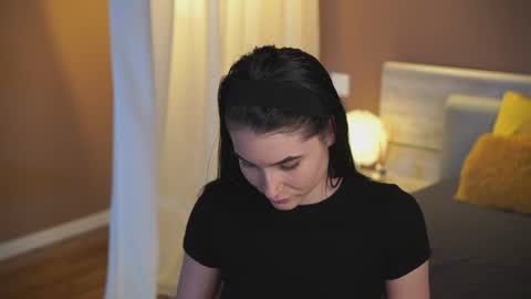 Lilly online show from 04-19-26, 06:10