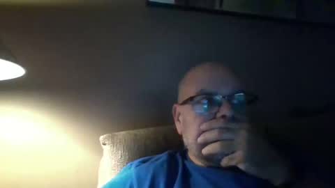 Snapshot of thisguy374 chatting on 06-21-26, 09:01 thisguy374 online show from 06-21-26, 09:01
