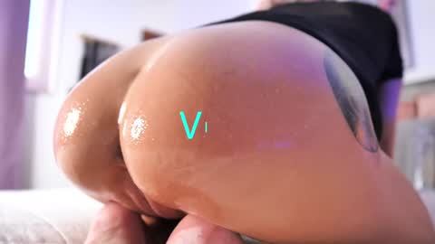 Snapshot of thisisfuckingfun chatting on 12-04-24, 08:23 ThisIsFuckingFun online show from 12-04-24, 08:23