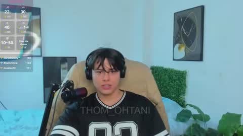 Snapshot of thom_ohtani chatting on 06-10-26, 02:23 thom_ohtani online show from 06-10-26, 02:23