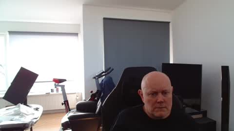 Snapshot of thomas315627 chatting on 03-09-26, 01:37 thomas315627 online show from 03-09-26, 01:37