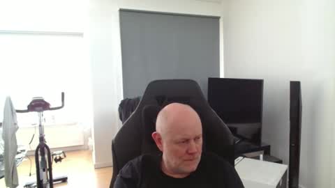 thomas315627 online show from 06-05-26, 01:39