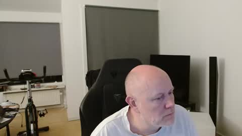 thomas315627 online show from 06-09-26, 10:10