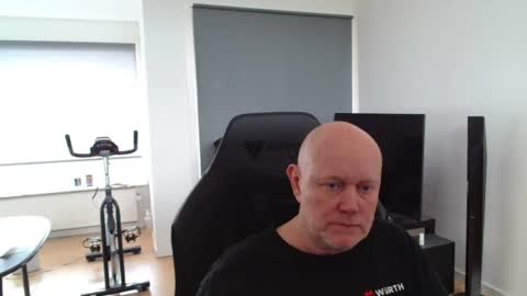 thomas315627 online show from 06-12-26, 02:16