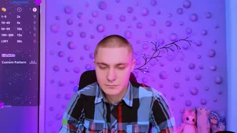 thomas_crow online show from 12-21-25, 09:38