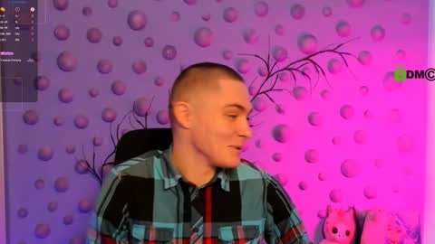 thomas_crow online show from 12-22-25, 08:22