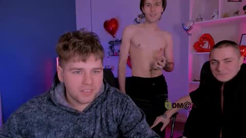 Snapshot of thomas_crow chatting on 02-25-26, 10:03 thomas_crow online show from 02-25-26, 10:03