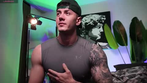 Thomas Falcon online show from 02-07-26, 12:14